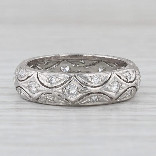 Gemstone Information: - Natural Diamonds - Total Carats - 0.43ctw Cut - Round Brilliant Color - F - H Clarity - VS2 - SI2...