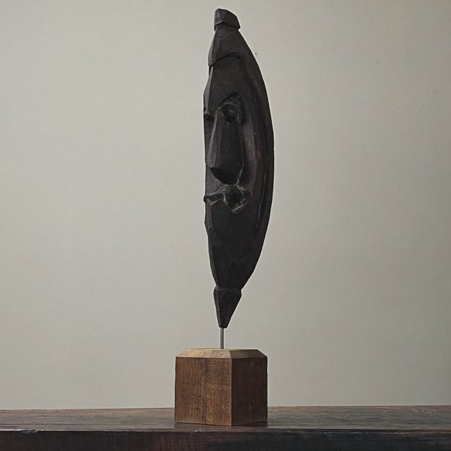 Antique Papuan Hand Carved Hooked Primitive Figurative Sculpture (Early 1900s) For Sale - Image 4 of 11