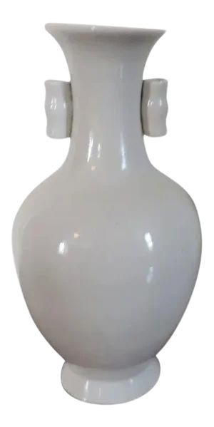 Vintage Chinese Porcelain Vase in White Blanc de Chine Glaze Art Deco Taste