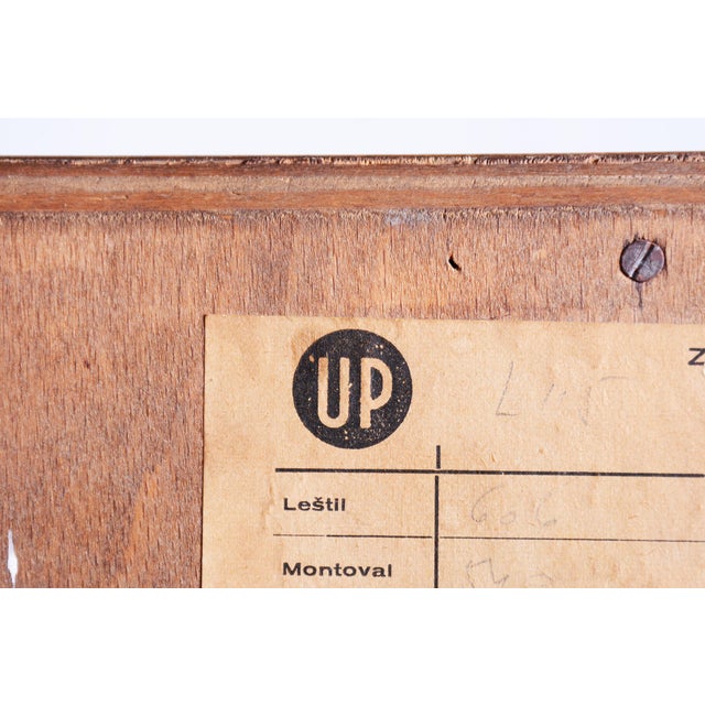 Art Deco Wardrobe in Walnut & Maple attributed to Jindřich Halabala for Up Závody, 1930s For Sale - Image 16 of 16