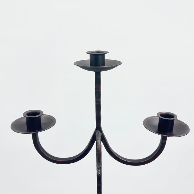 Hand Forged Iron Floor Candelabra 47.5″ (121cm) Antique Copper Patina 3-Arm Infinity Loop Design Classic Candle Holder For Sale - Image 6 of 7