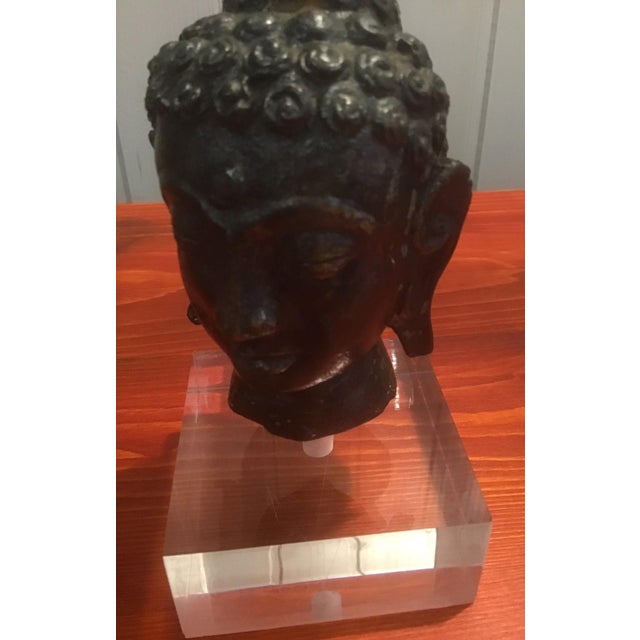 Antique Burmese Bronze Buddha Head with Acrylic Glass Base, 1900s For Sale - Image 8 of 9