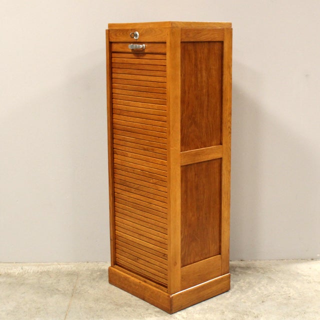 1920s Vintage Filing Cabinet in Oak, 1920s For Sale - Image 5 of 11
