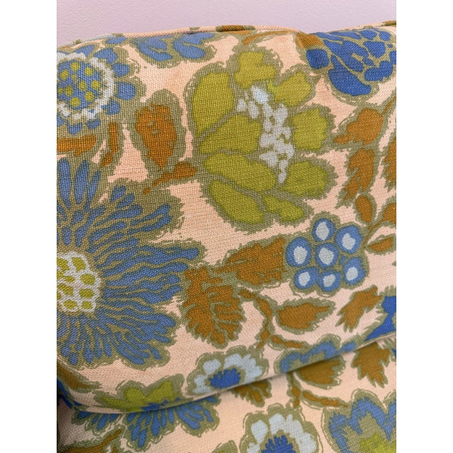 1960s Mid Century Modern Loveseat by Flair Furniture in Bold Blue Green Floral Upholstery For Sale - Image 9 of 10