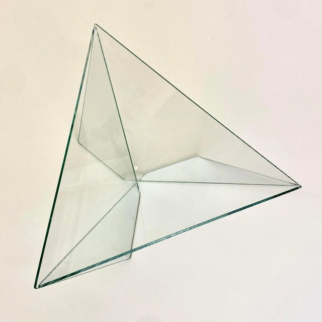 1980s Postmodern Sculptural Glass Bowl by John Seitz for Side Three Studio For Sale In Miami - Image 6 of 10