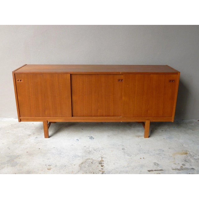 Faarup Møbelfabrik 1950s Mid Century Modern Danish Koford Larsen Teak & Rosewood Credenza For Sale - Image 4 of 13