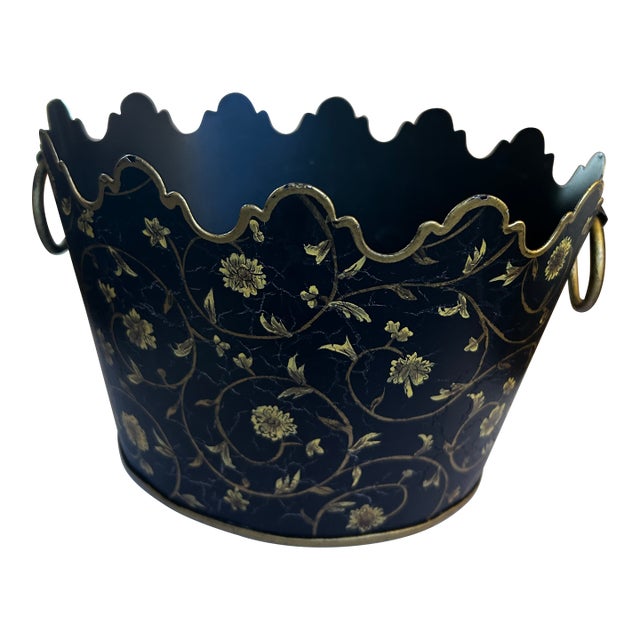 Vintage Chinoiserie Hand PaintedToleware Cache Pot For Sale