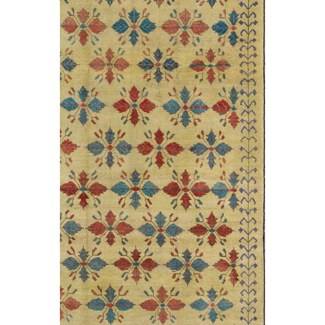 Mid 20th Century Vintage Turkish Sub-Geometric All-Over Floral Oushak in Yellow, Red, and Blue For Sale In Atlanta - Image 6 of 9