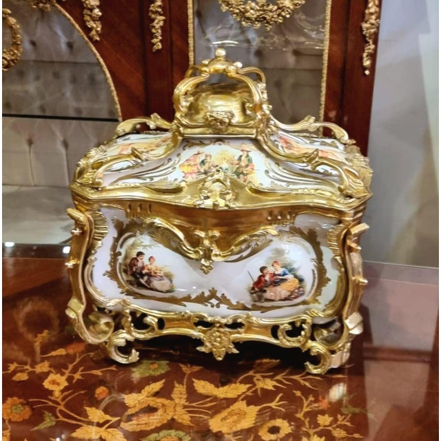 French French Style Porcelain Jewelry Box With Gilt Bronze Ormolu Details For Sale - Image 3 of 5