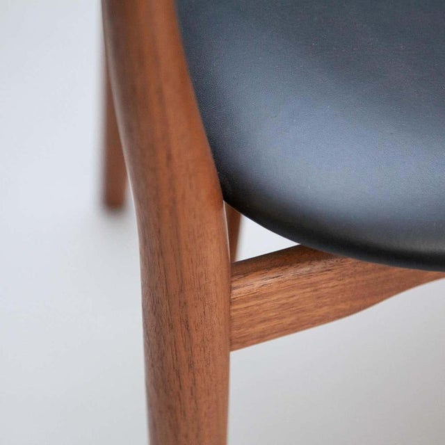 Model 46 Armchair in Walnut and Black Leather attributed to House of Finn Juhl For Sale - Image 9 of 17