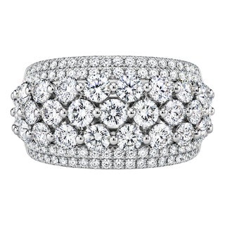 Late 20th Century Size 6.5 18K White Gold Diamond Designer Ring Band For Sale