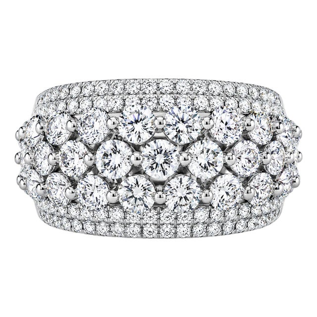 Late 20th Century Size 6.5 18K White Gold Diamond Designer Ring Band For Sale