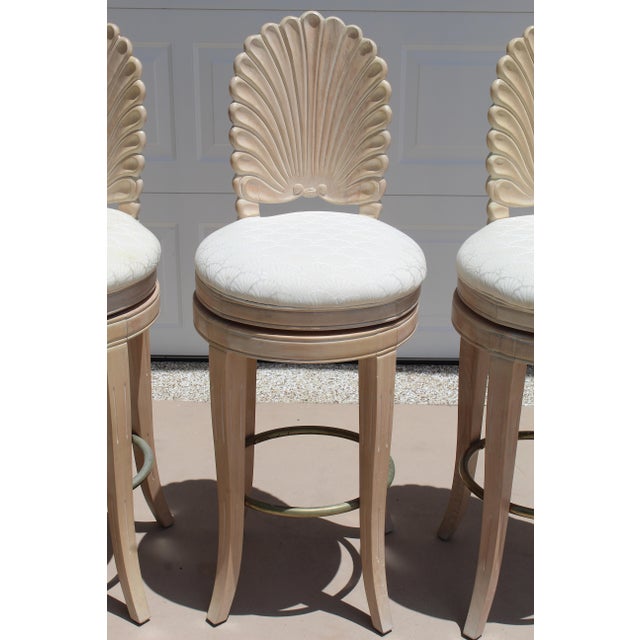 1980s Vintage Italian Hollywood Regency Grotto Shell-Back Swivel Bar Stools - Set of 3 For Sale In Naples, FL - Image 6 of 18