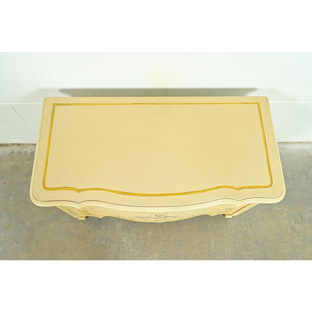 Drexel Heritage French Provincial Louis XV Cream Lacquered Paint-Decorated Commode or Bedside Chest, 1970s For Sale - Image 9 of 12
