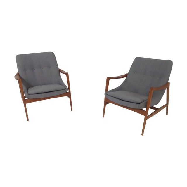 Textile Gray Chenille Mid-Century Lounge Chairs - a Pair For Sale - Image 7 of 7