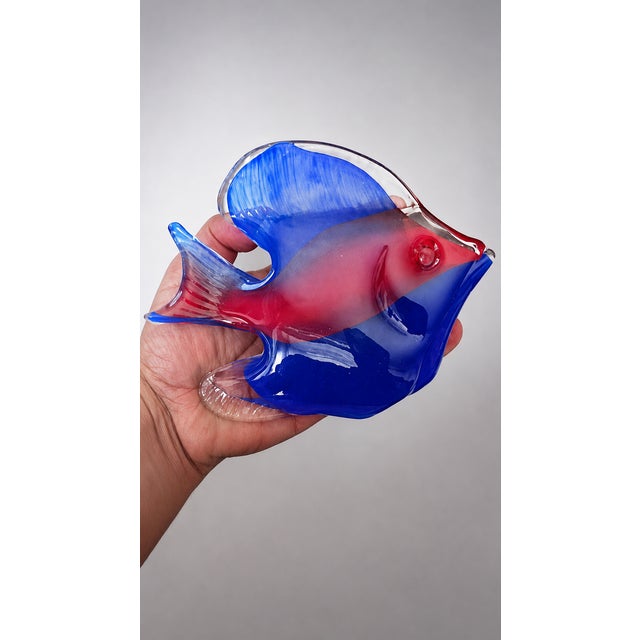 Blue Vintage Murano Style Hand Blown Glass Coastal Angelfish Sculpture / Paper Weight – Blue Red Tropical Fish 6" For Sale - Image 8 of 12