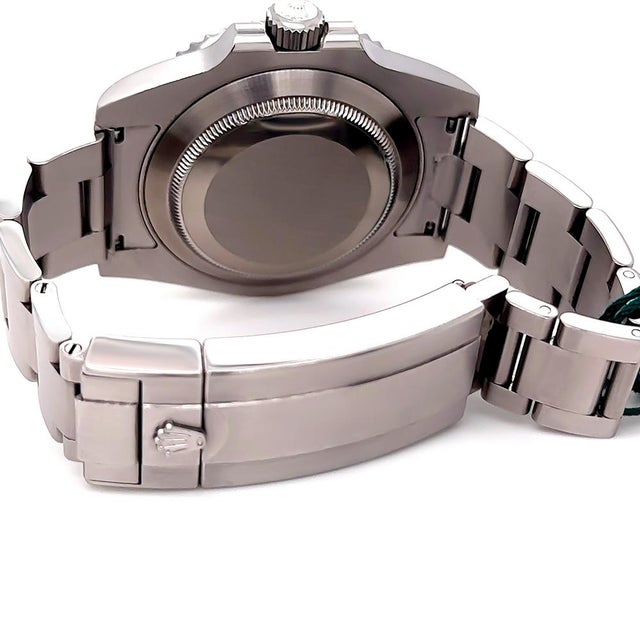 2010s Rolex Oyster Perpetual Submariner Date 2018 For Sale - Image 5 of 14