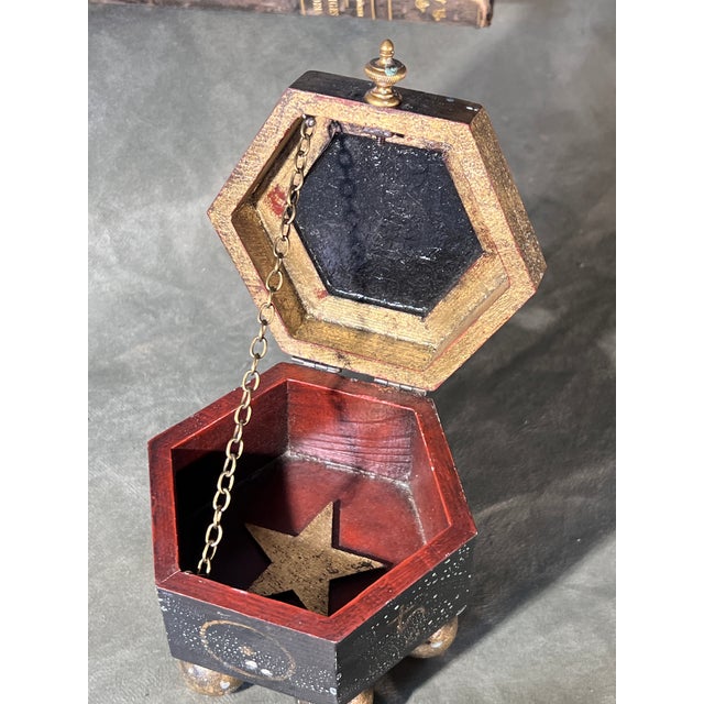 1970s Custom-Crafted Set of Occult Divination & Astrological Dice With Planetary Altar Trinket Box For Sale - Image 5 of 10