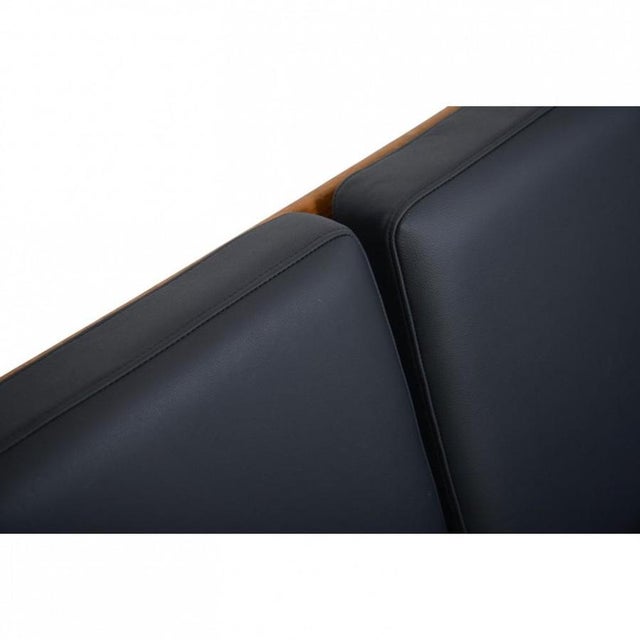 GE240 3-Seater Sofa in Oak by Hans J. Wegner, 1980s For Sale - Image 16 of 18