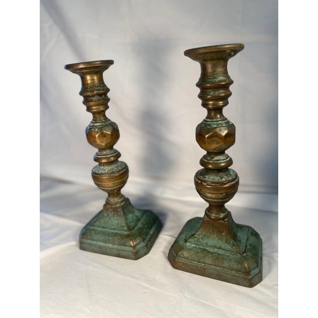 English Antique 1800s English Brass Push Up Candlesticks- a Pair For Sale - Image 3 of 9