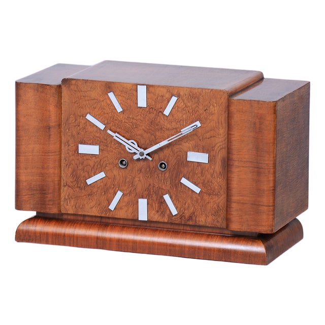 Art Deco Table Clock in Walnut, Czech, 1920s For Sale
