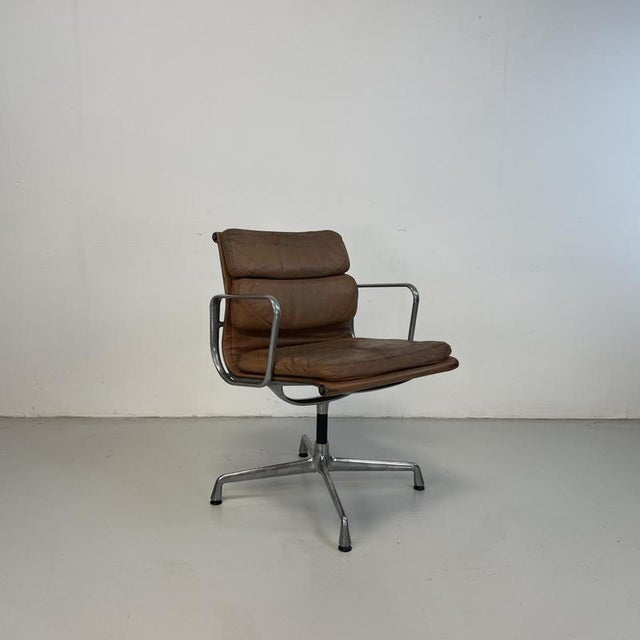 Camel Leather Soft Pad Group Chair by Charles and Ray Eames for Herman Miller, 1960s For Sale - Image 11 of 11