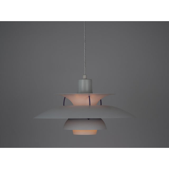 The ph 5 lamp is an icon of danish design that has gained immense popularity worldwide. Designed by the renowned designer...