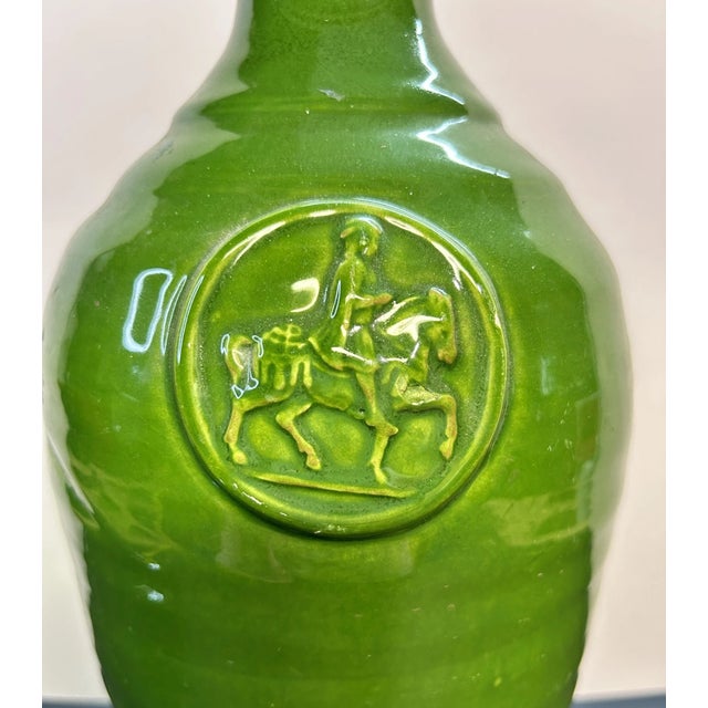 Vintage MCM Italian Chianti Green Glaze Tuscany Fresccobaldi Art Pottery Vase For Sale - Image 4 of 5