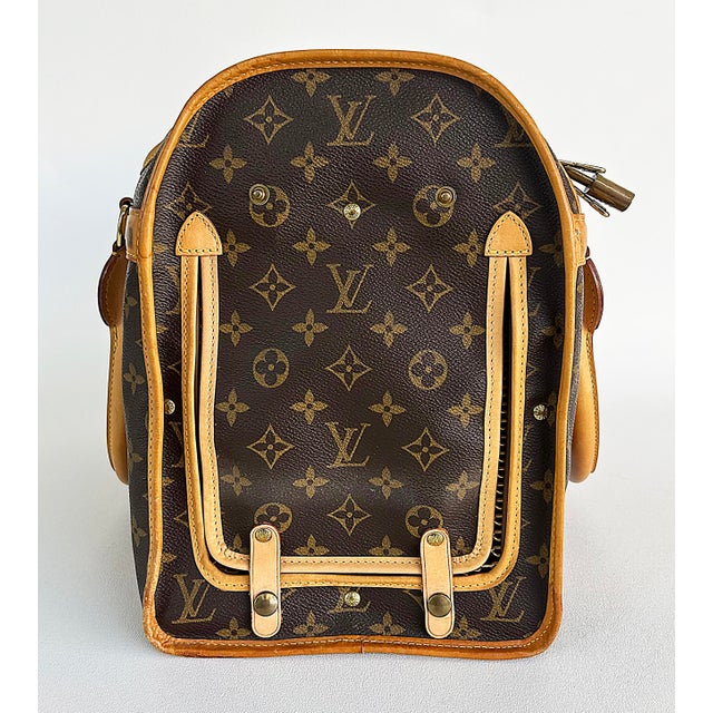 Louis Vuitton Louis Vuitton Monogrammed Pet Carrier, Canvas, Cowhide, Mesh Window & Lining For Sale - Image 4 of 17