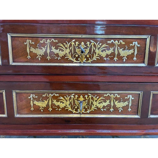 Louis XVI Mahogany and Amaranth Commode For Sale - Image 4 of 13