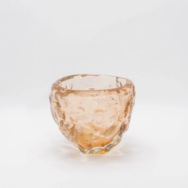 Hand-Blown Murano Sculptural Bowl in Rose Gold For Sale - Image 4 of 8