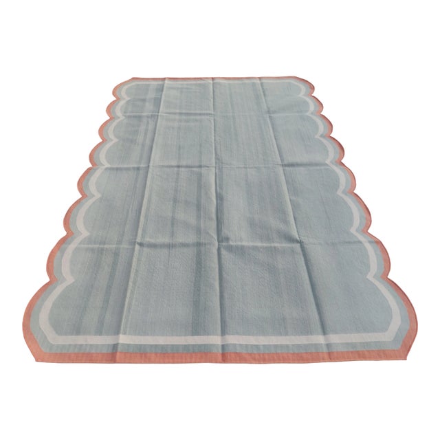 Handmade Cotton Vegetable Dyed Scalloped Edge Rug Gray With Cream and Terracotta Border - 6x9 For Sale