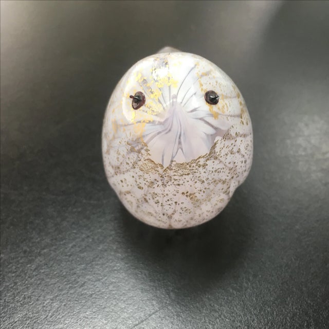 Modern Handblown White Glass Bird with Gold Flecks For Sale - Image 3 of 4