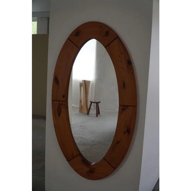 Brutalist Large Swedish Oval Wall Mirror in Pine from Glasmäster Markaryd, 1960s For Sale - Image 3 of 11
