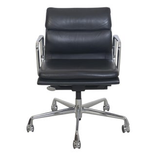 EA217 Office Chair in Black Leather from Charles Eames, 2011 For Sale