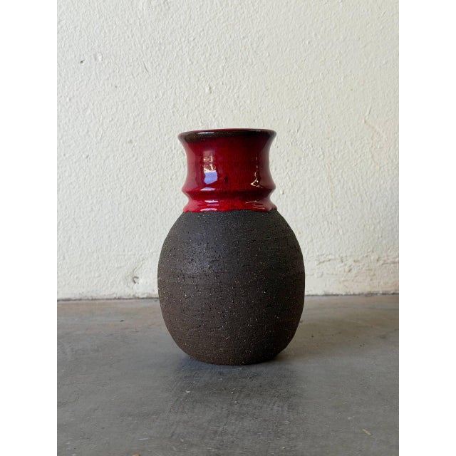 Brown Lehmann Danish Ceramic Vases Set of 2 – Red Lava Glaze Mid Century Modern 1960s For Sale - Image 8 of 10