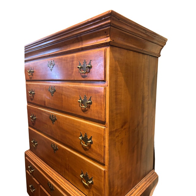 18th C. Queen Ann high boy - four graduated draws over 2 with carved fan design. 39" x 20" x 71"