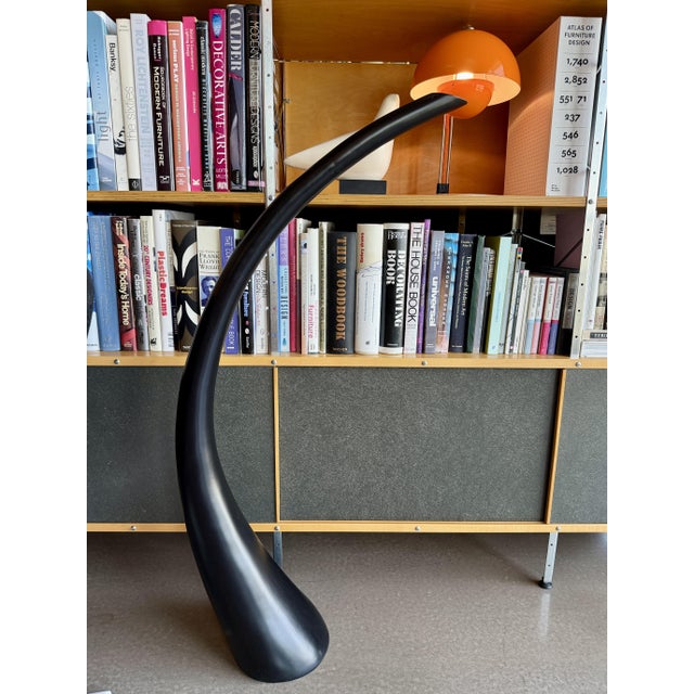 1990s Vintage Postmodern Biomorphic Floor Vase 38" Black Space Age Minimalist Ikebana Vessel Uci For Sale - Image 5 of 14