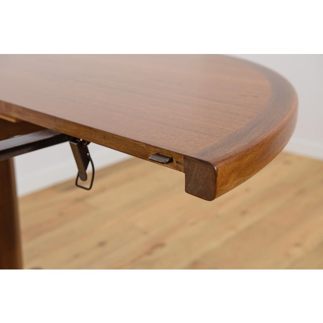 Brown Mid-Century Modern Round Extending Dining Table in Teak, Denmark, 1960s For Sale - Image 8 of 18