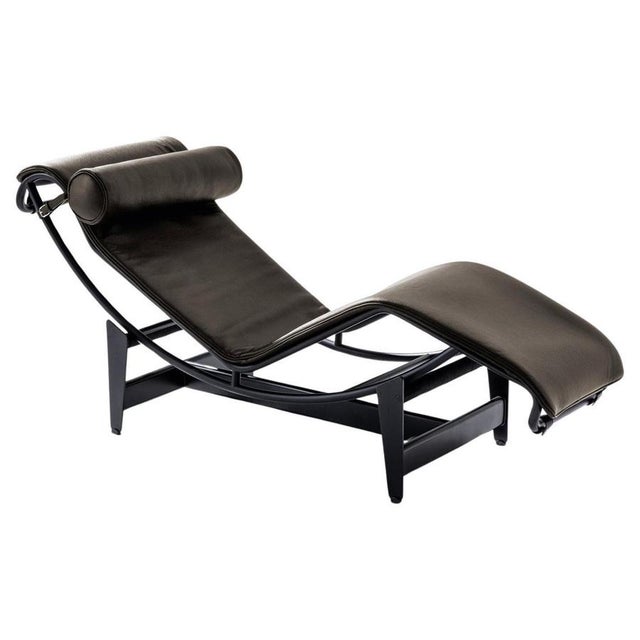 Black 4 Chaise Lounge with Continuous Adjustment by Le Corbusier for Cassina For Sale - Image 8 of 8