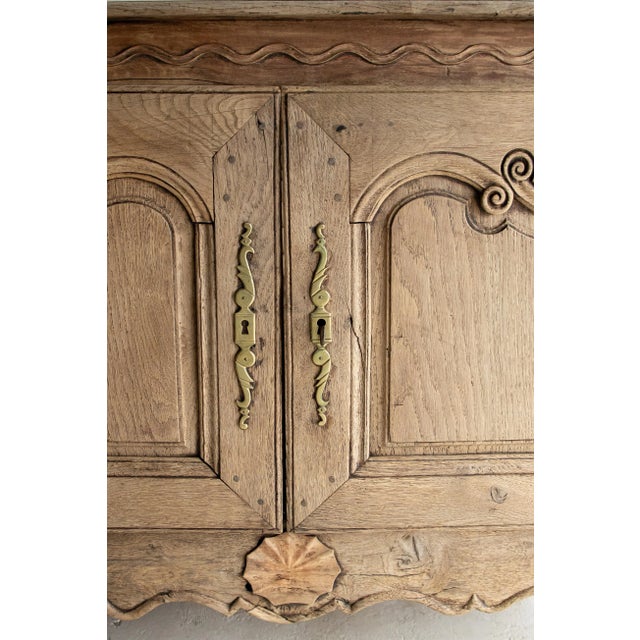 Wood 19th Century Bleached Oak Louis XV Buffet Enfilade For Sale - Image 7 of 8