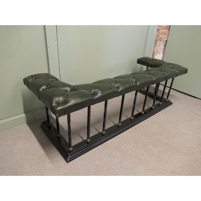 1920s Brass and Iron Club Fender with Buttoned Leather Fire Side Seat, 1920 For Sale - Image 5 of 8