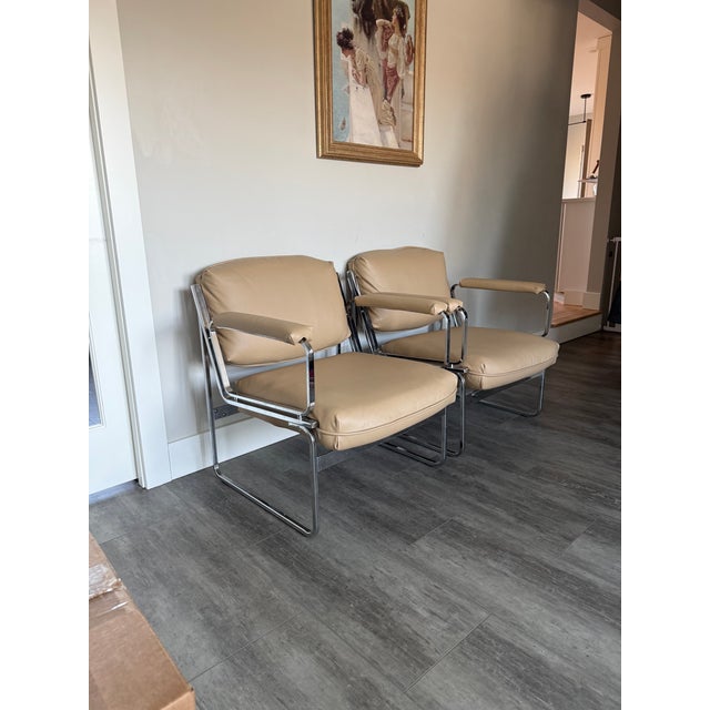 1970s Vintage Milo Baughman Style Chrome and Leather Club Chairs - Set of 2 For Sale - Image 5 of 8