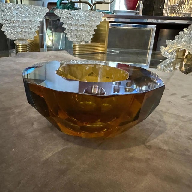 1970s Modernist Blue and Brown Faceted Murano Glass Round Bowl by Mandruzzato For Sale - Image 6 of 10