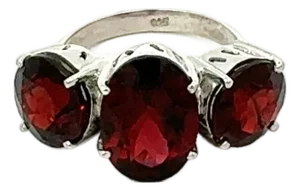 Classic 925 Silver Three Stone Prong Set Statement Ring With Red Garnet - Size 7