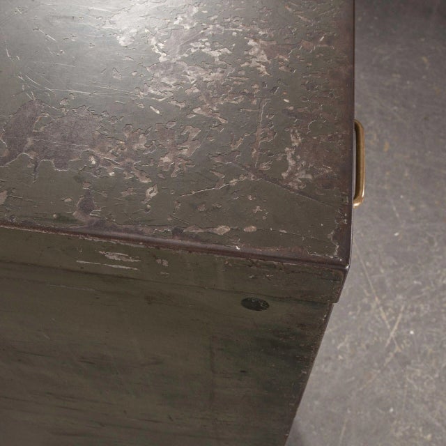 Filing Cabinet in Original Paint from Strafor, 1940s For Sale - Image 10 of 18