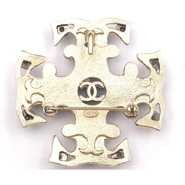 Early 21st Century Chanel Gold CC Peach Orange Mustard Crystal Gothic Cross Brooch Pendant For Sale - Image 5 of 6