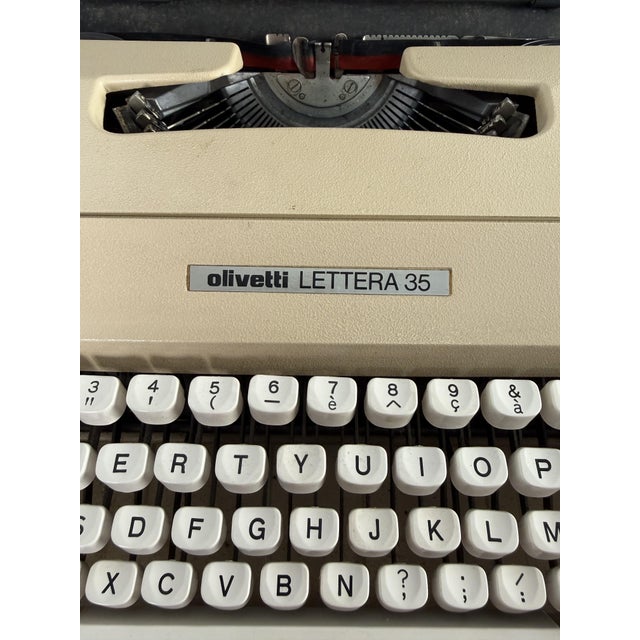 35 Portable Typewriter from Olivetti Lettera, 1972 For Sale - Image 4 of 10