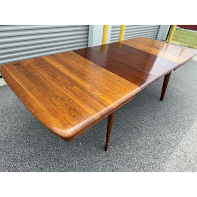 Mid-Century Modern 1950's Solid Walnut Dining Table + Leaves + Pad Protector by Bissman Furniture For Sale - Image 17 of 18