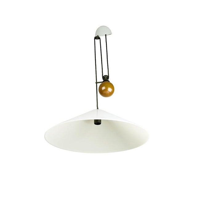 White Plastic and Metal Counterweight Aggregato Pendant Lamp by E. Mari for Artemide, 1978 For Sale - Image 13 of 13